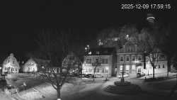 Náměstí, Hrad a Trůba