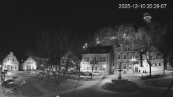 Náměstí, Hrad a Trůba