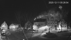 Náměstí, Hrad a Trůba