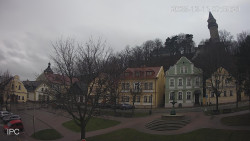 Náměstí, Hrad a Trůba