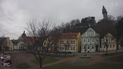 Náměstí, Hrad a Trůba