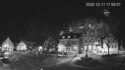 Náměstí, Hrad a Trůba