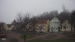 Náměstí, Hrad a Trůba