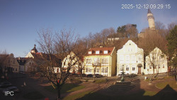 Náměstí, Hrad a Trůba