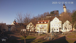 Náměstí, Hrad a Trůba