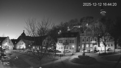 Náměstí, Hrad a Trůba