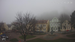 Náměstí, Hrad a Trůba