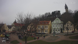 Náměstí, Hrad a Trůba