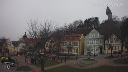 Náměstí, Hrad a Trůba