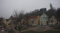 Náměstí, Hrad a Trůba