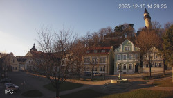 Náměstí, Hrad a Trůba