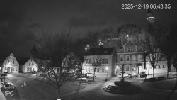 Náměstí, Hrad a Trůba