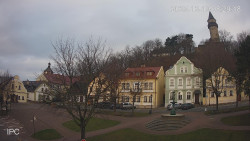 Náměstí, Hrad a Trůba