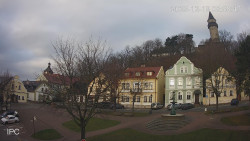 Náměstí, Hrad a Trůba