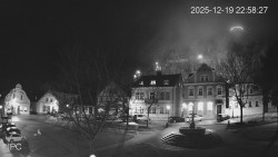 Náměstí, Hrad a Trůba