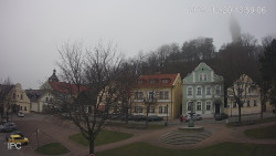 Náměstí, Hrad a Trůba