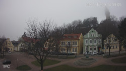 Náměstí, Hrad a Trůba