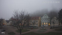 Náměstí, Hrad a Trůba