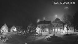 Náměstí, Hrad a Trůba