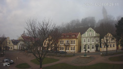 Náměstí, Hrad a Trůba