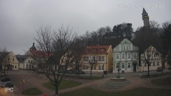 Náměstí, Hrad a Trůba