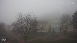 Náměstí, Hrad a Trůba