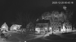 Náměstí, Hrad a Trůba