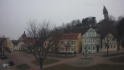 Náměstí, Hrad a Trůba