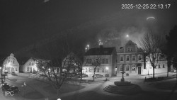 Náměstí, Hrad a Trůba