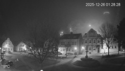 Náměstí, Hrad a Trůba