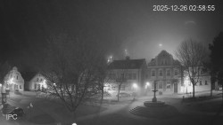 Náměstí, Hrad a Trůba