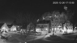 Náměstí, Hrad a Trůba