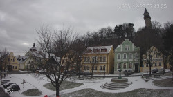 Náměstí, Hrad a Trůba