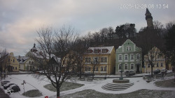 Náměstí, Hrad a Trůba