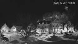 Náměstí, Hrad a Trůba