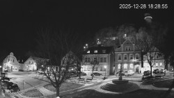 Náměstí, Hrad a Trůba