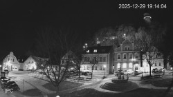 Náměstí, Hrad a Trůba