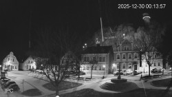 Náměstí, Hrad a Trůba