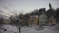 Náměstí, Hrad a Trůba