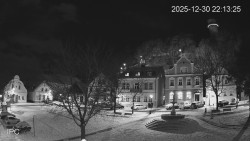 Náměstí, Hrad a Trůba