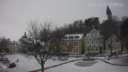 Náměstí, Hrad a Trůba