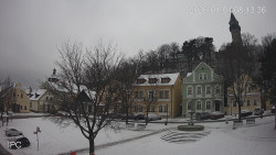 Náměstí, Hrad a Trůba