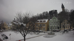 Náměstí, Hrad a Trůba