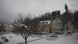 Náměstí, Hrad a Trůba