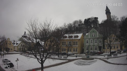 Náměstí, Hrad a Trůba