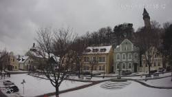 Náměstí, Hrad a Trůba