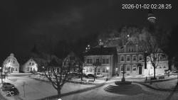 Náměstí, Hrad a Trůba