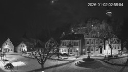 Náměstí, Hrad a Trůba