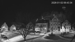 Náměstí, Hrad a Trůba