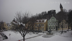 Náměstí, Hrad a Trůba